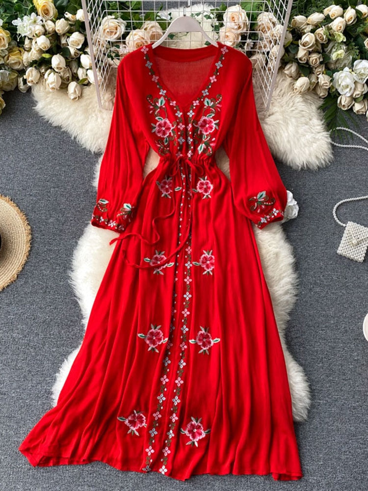 Women's Dress Travel Photography Holiday Long Dress New Retro Ethnic Style Embroidered V-neck Lantern Sleeve Dress ML1034